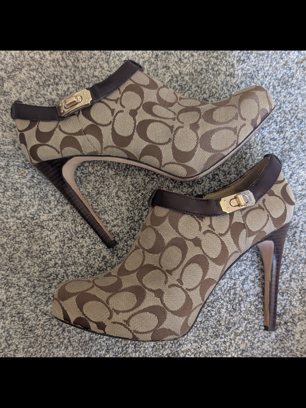 Coach Tan/Brown Womens High Heel Booties Delilah Khaki 9 M In Original Box A7037 - Picture 7 of 13